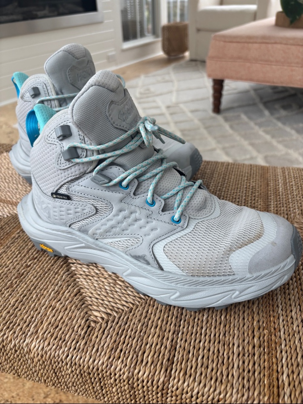 Hoka Anacapa Mid GTX Gore Tex Hiker Size 9
